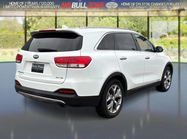 2017 Kia Sorento - $18,824