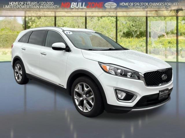 2017 Kia Sorento - $18,824