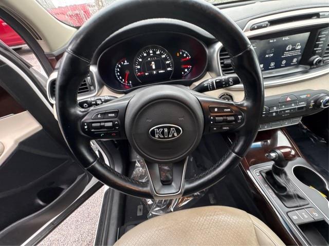 2017 Kia Sorento - $18,824