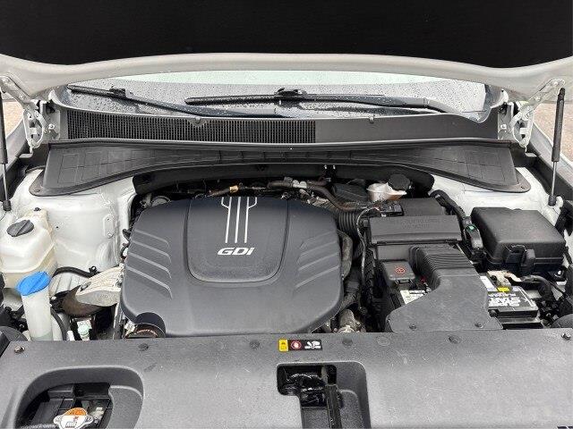 2017 Kia Sorento - $18,824