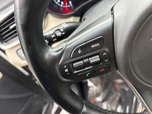 2017 Kia Sorento - $18,824