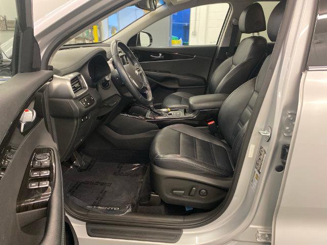 2019 Kia Sorento - $14,985