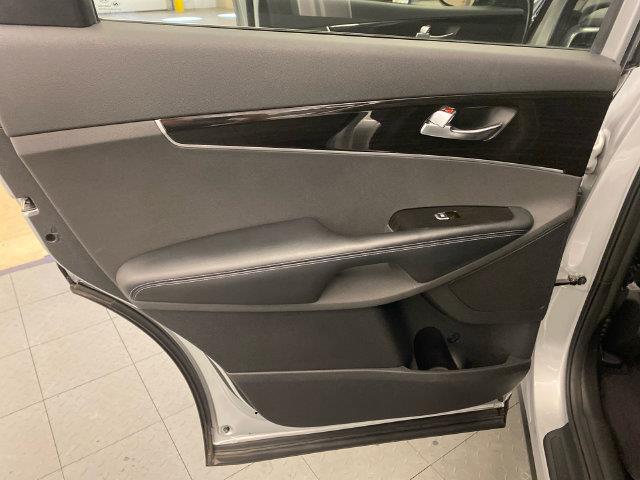 2019 Kia Sorento - $14,985