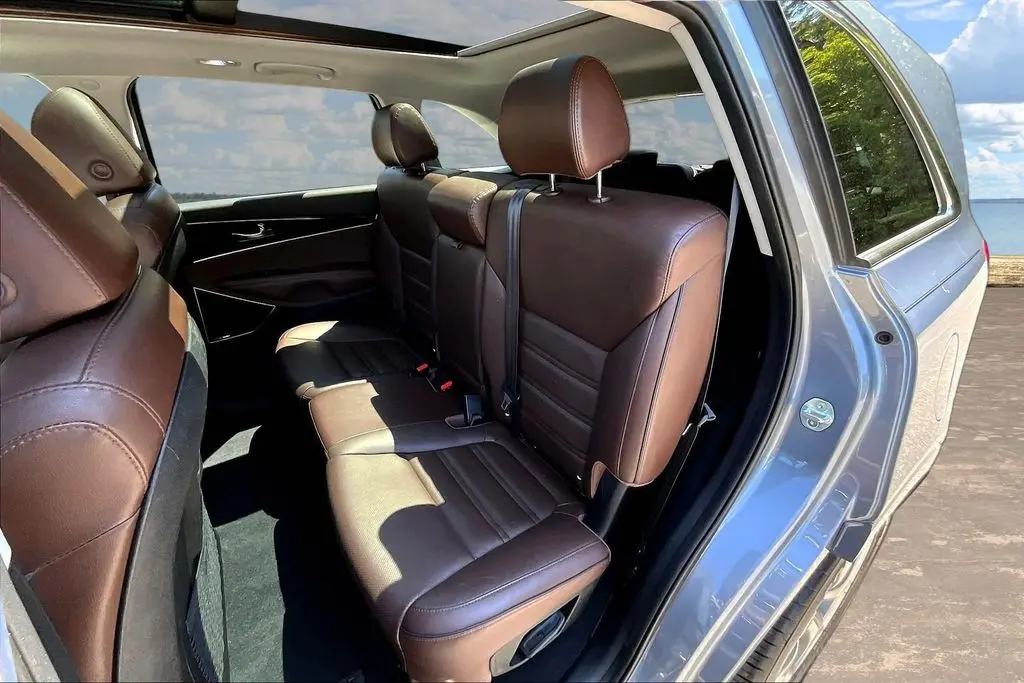 2020 Kia Sorento - $20,922