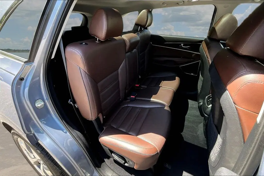 2020 Kia Sorento - $20,922