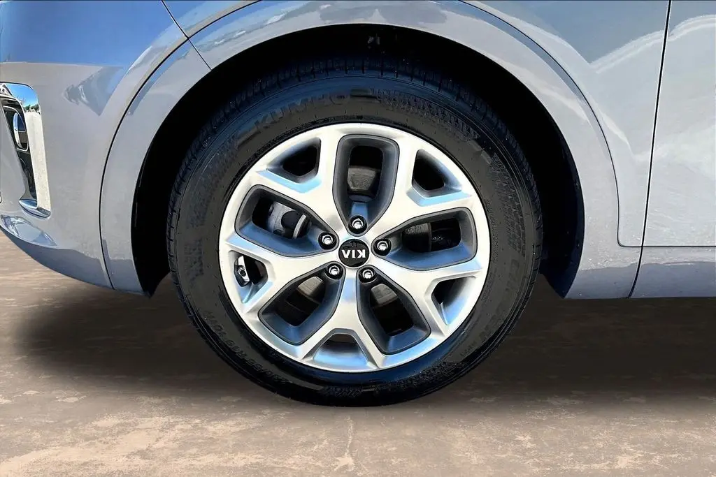 2020 Kia Sorento - $20,922