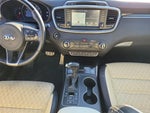 2016 Sorento Thumbnail 17