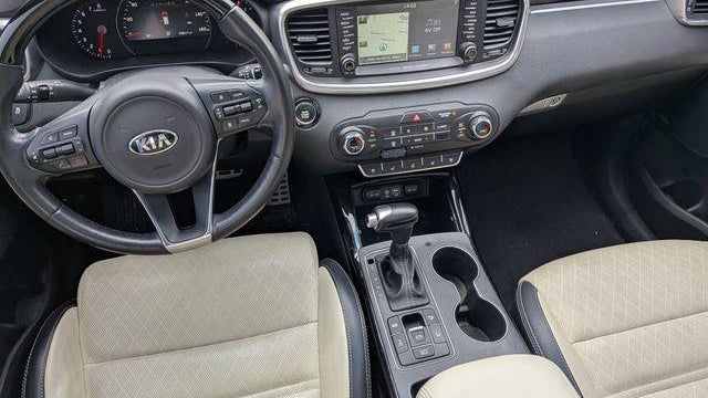 2017 Kia Sorento SX Limited V6