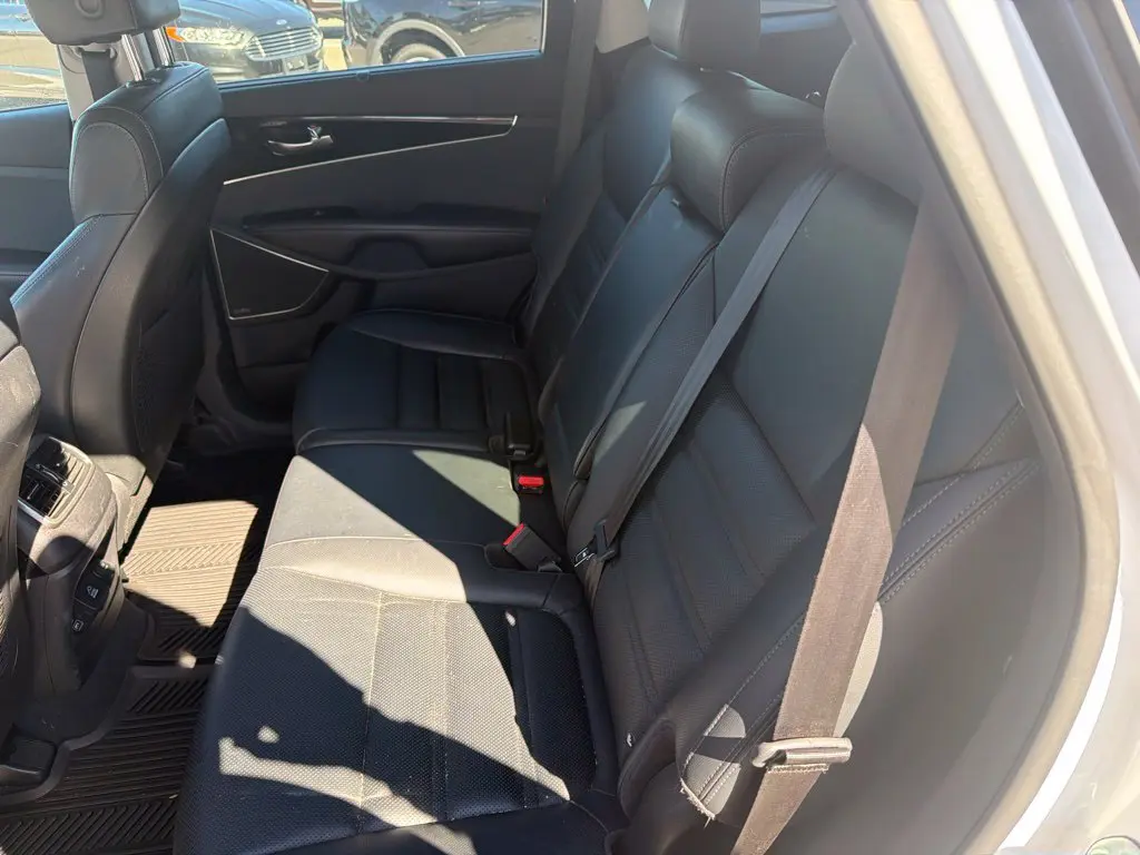 2018 Kia Sorento - $11,975