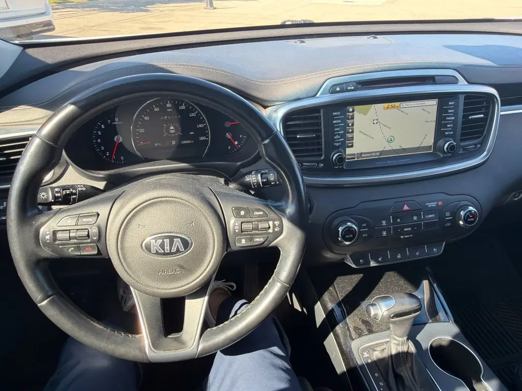 2018 Kia Sorento - $11,975