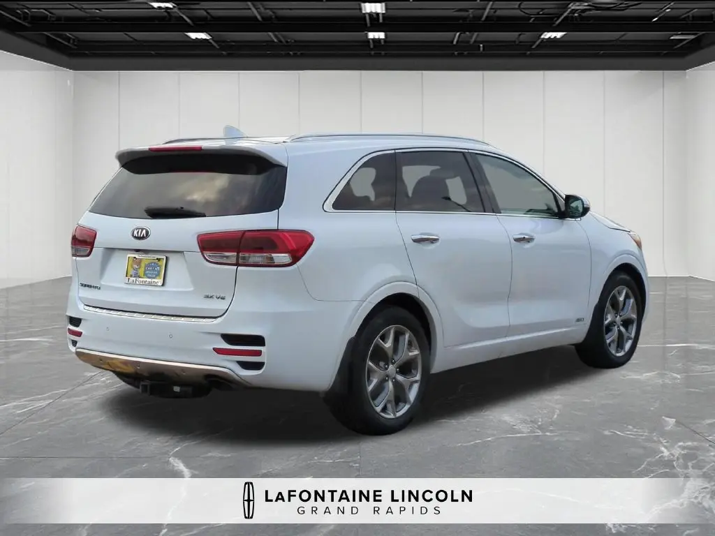 2018 Kia Sorento - $11,975