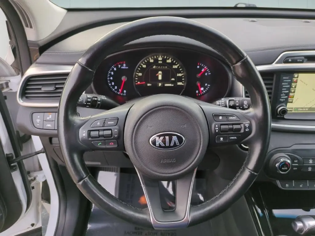 2018 Kia Sorento - $11,975