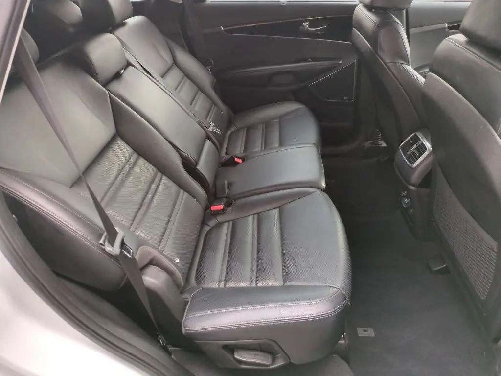 2018 Kia Sorento - $11,975