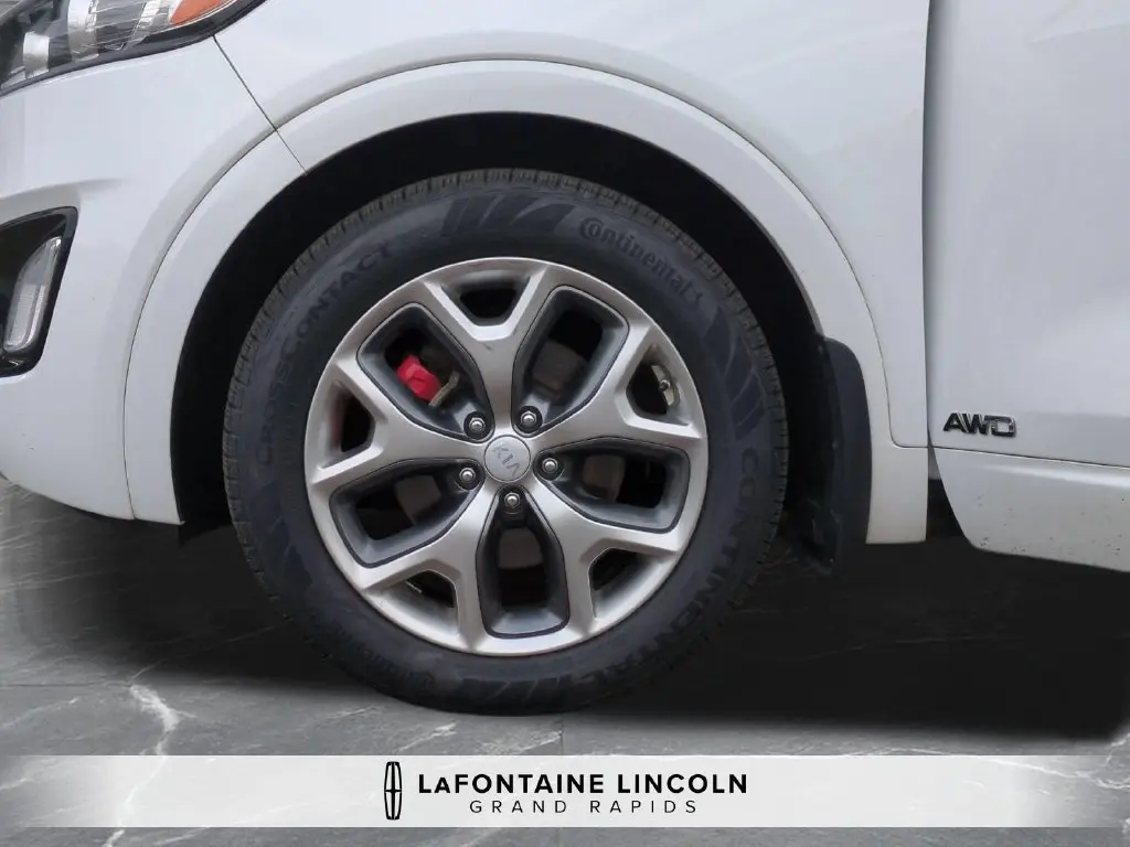 2018 Kia Sorento - $11,975