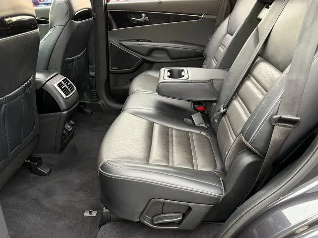 2018 Kia Sorento - $14,156