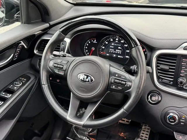 2018 Kia Sorento - $14,156