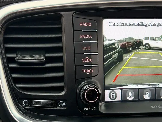 2018 Kia Sorento - $14,156