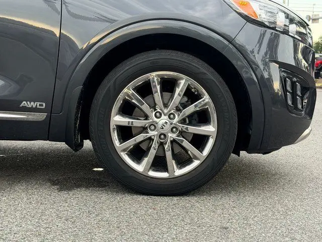 2018 Kia Sorento - $14,156