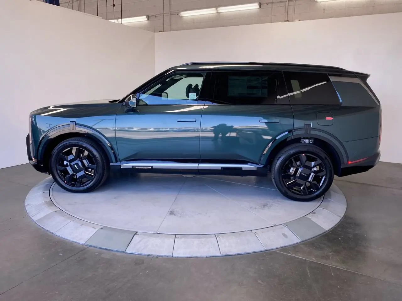 2027 Kia Telluride - $68,875