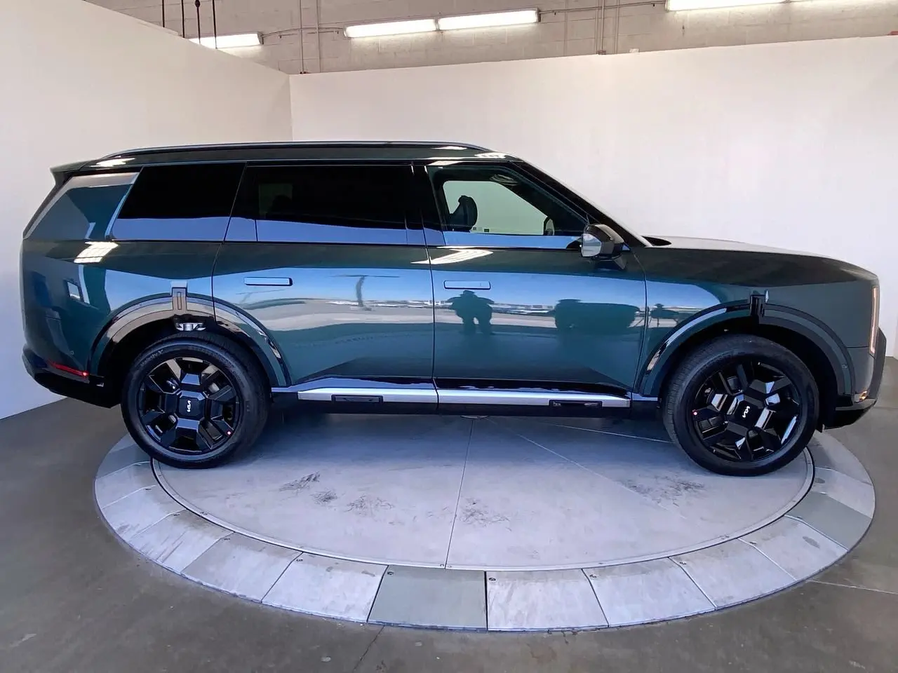 2027 Kia Telluride - $68,875