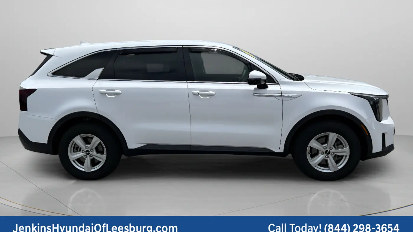 2024 Kia Sorento LX