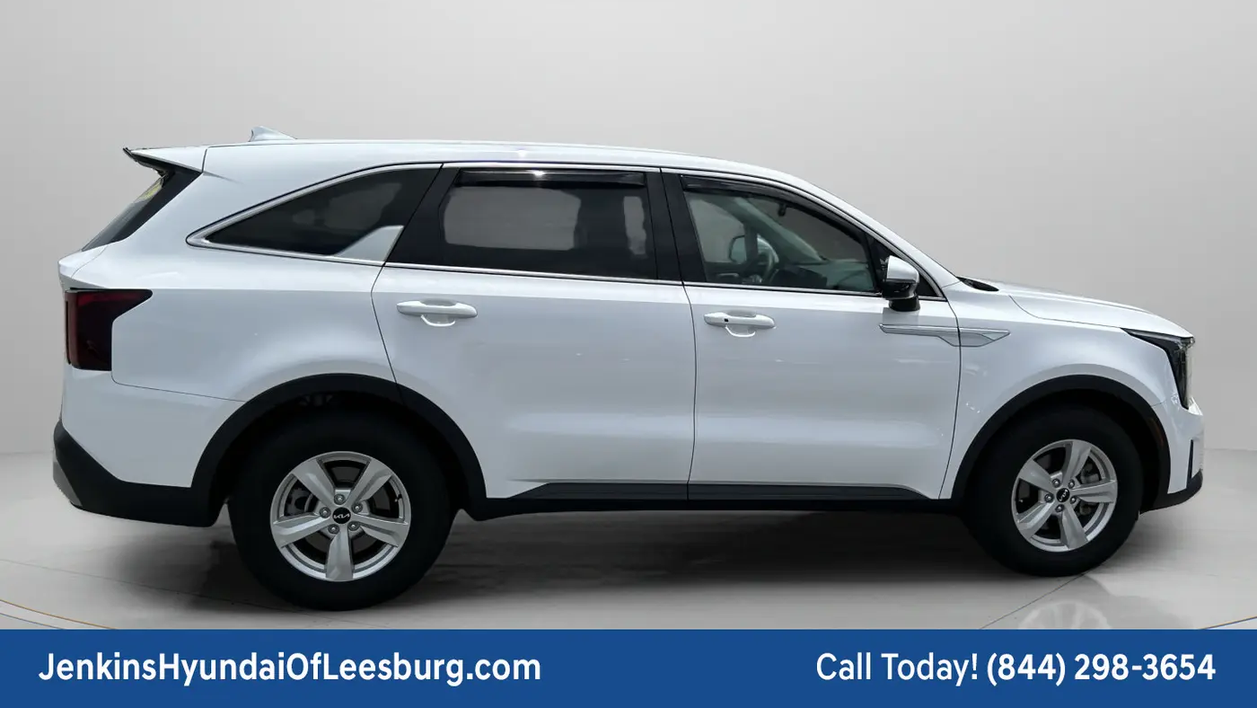 2024 Kia Sorento LX