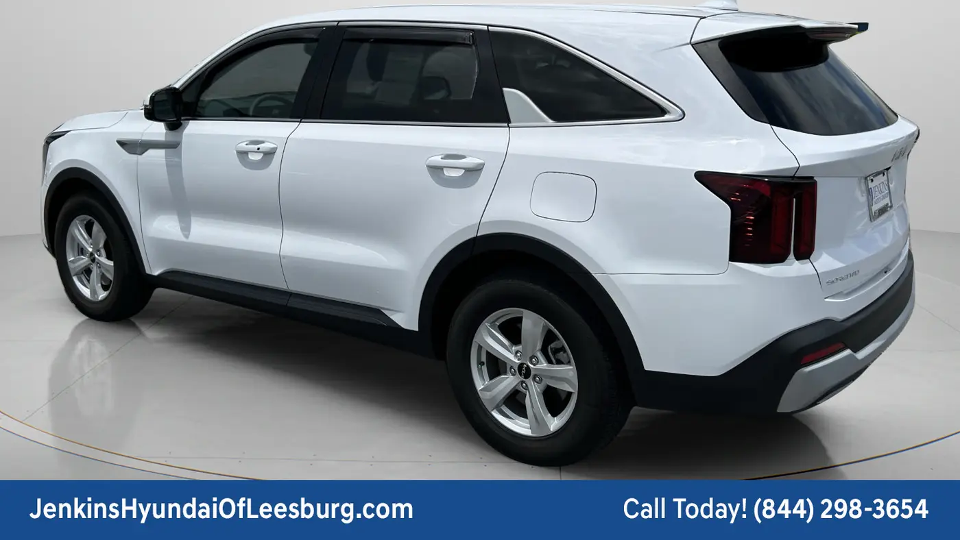 2024 Kia Sorento LX
