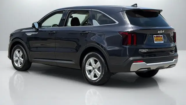 2025 Kia Sorento LX