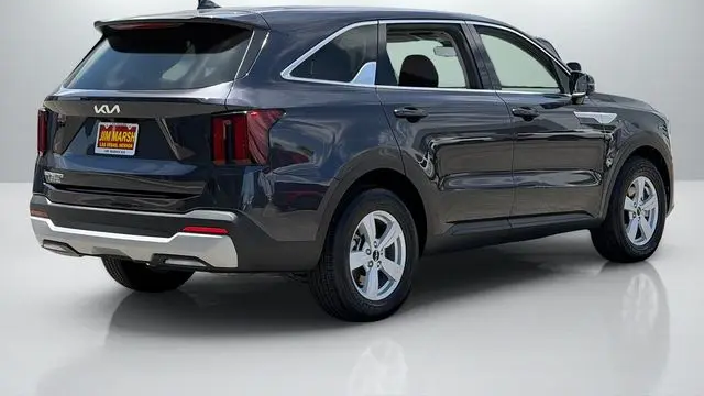 2025 Kia Sorento LX