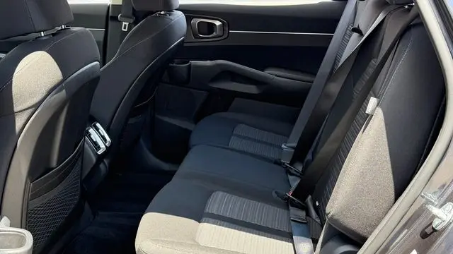 2025 Kia Sorento LX