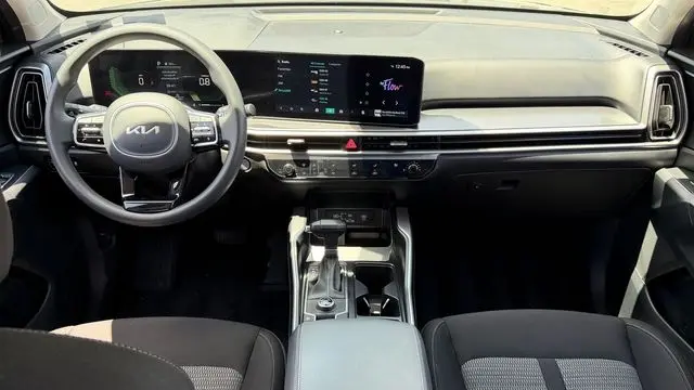 2025 Kia Sorento LX
