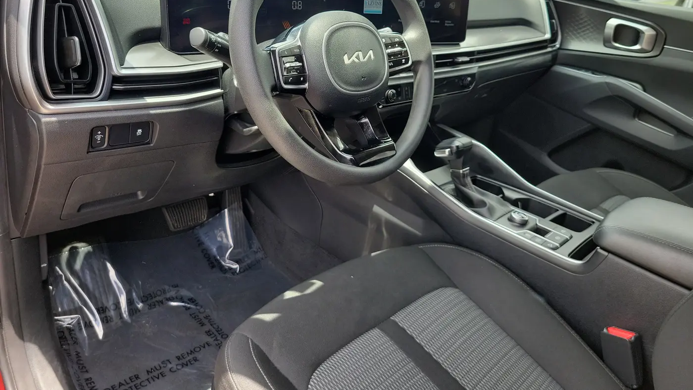 2024 Kia Sorento LX