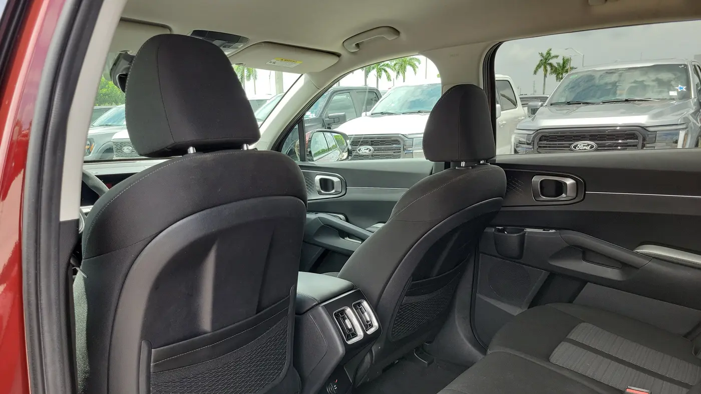 2024 Kia Sorento LX