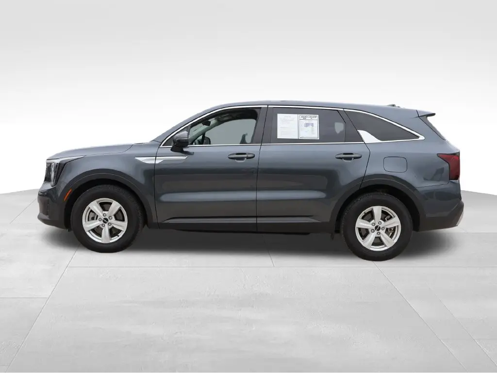 2024 Kia Sorento - $25,948
