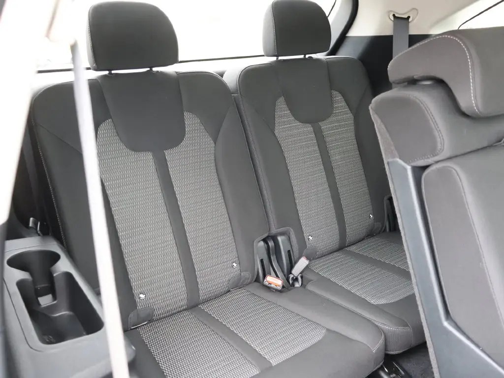 2024 Kia Sorento - $25,948