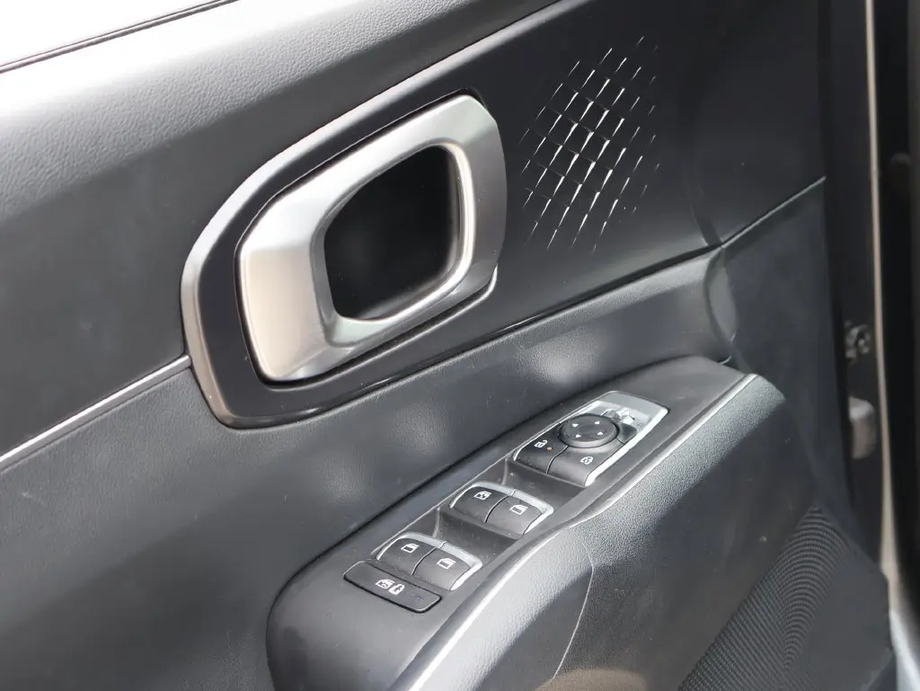 2024 Kia Sorento - $25,948
