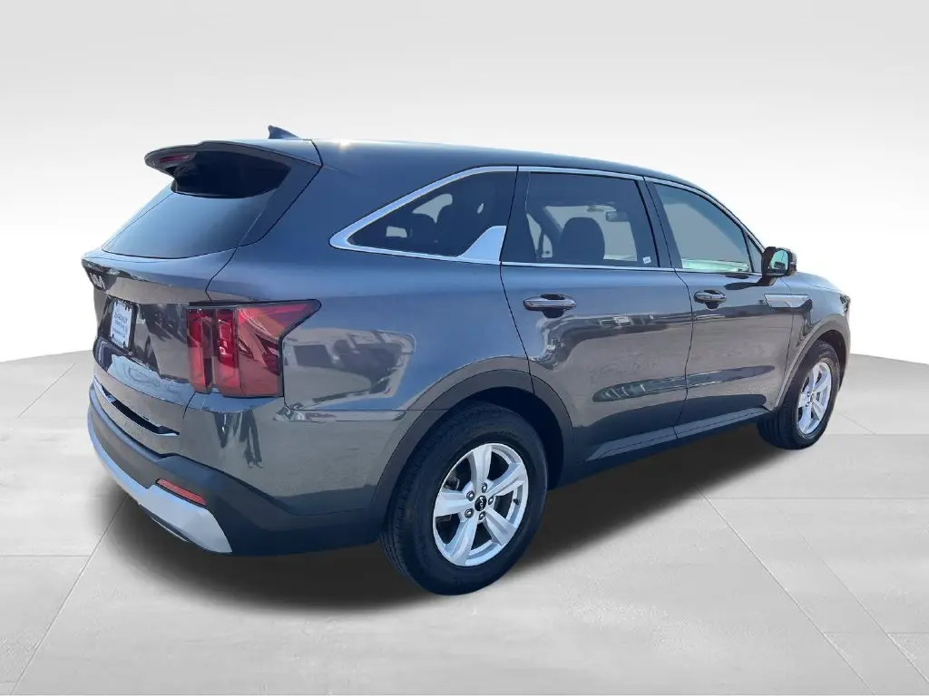 2024 Kia Sorento - $26,888