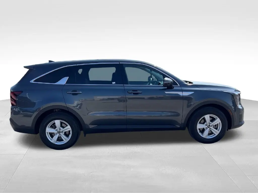 2024 Kia Sorento - $26,888