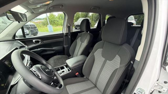 2024 Kia Sorento LX