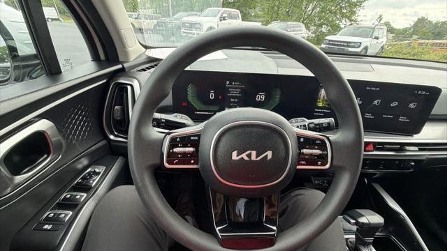 2024 Kia Sorento LX