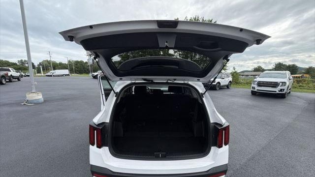 2024 Kia Sorento LX