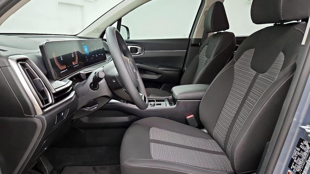 2025 Kia Sorento LX