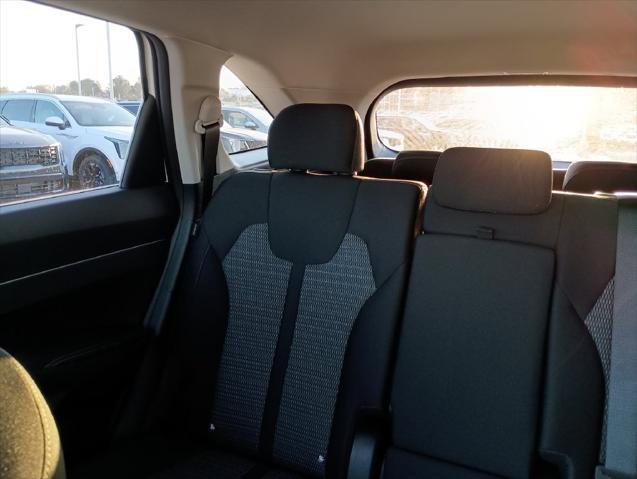 2026 Kia Sorento - $31,800