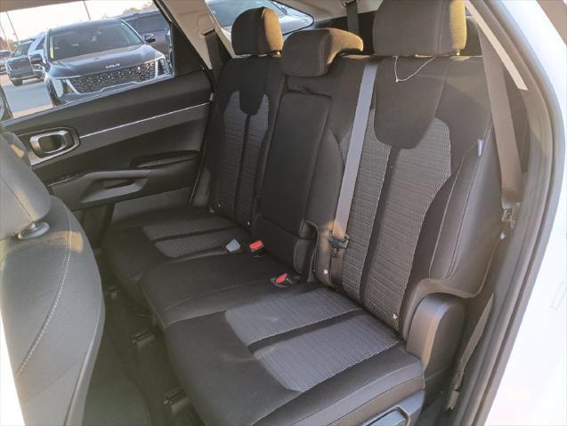 2026 Kia Sorento - $31,800
