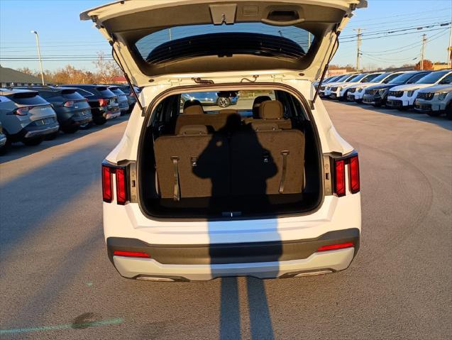 2026 Kia Sorento - $31,800