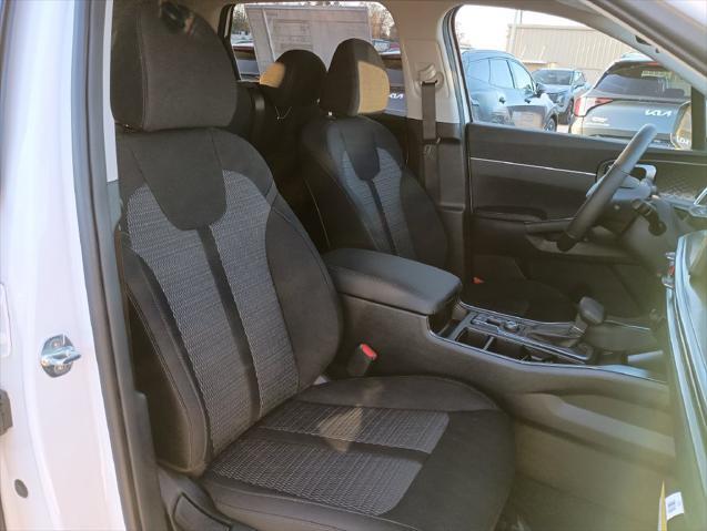2026 Kia Sorento - $31,800