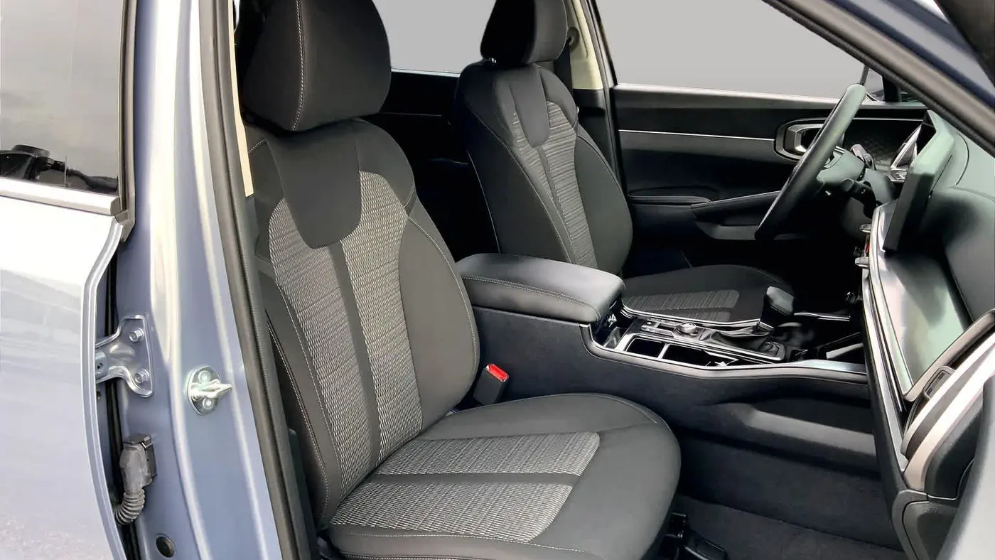 2025 Kia Sorento LX