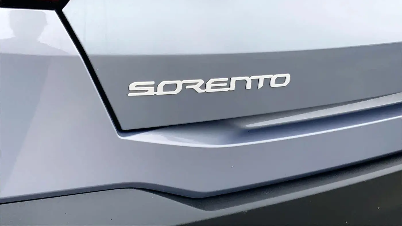 2025 Kia Sorento LX
