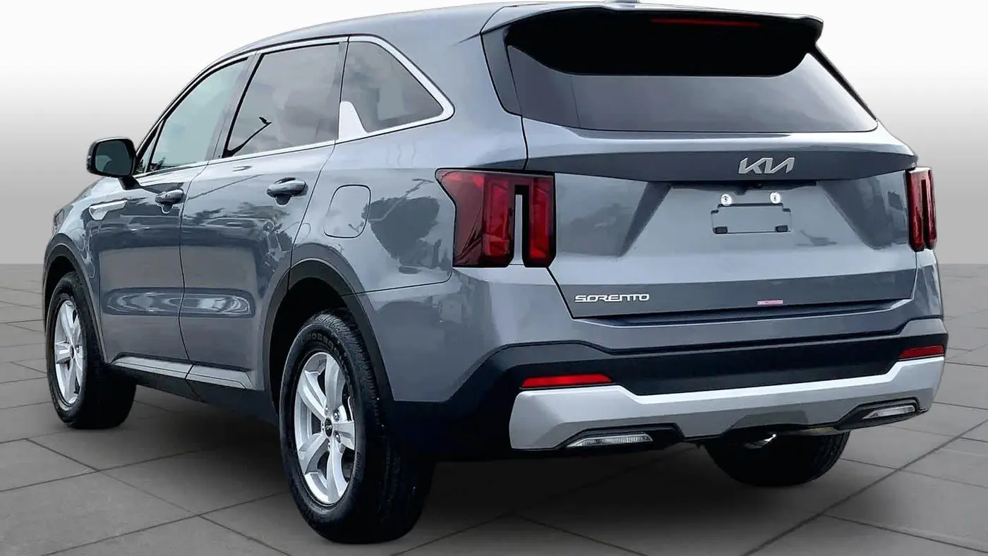 2025 Kia Sorento LX