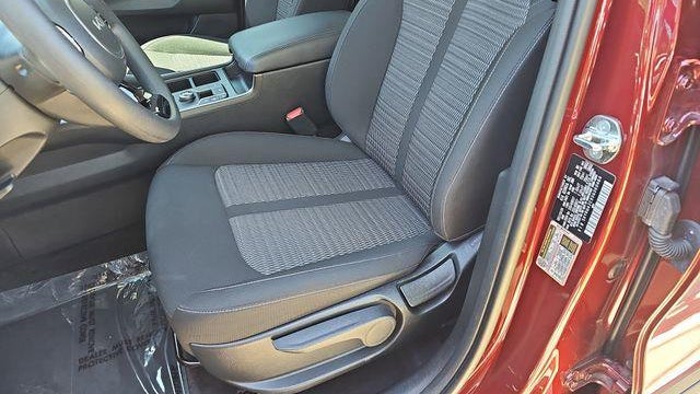 2025 Kia Sorento LX